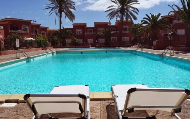 Romantic Sunny Apartment