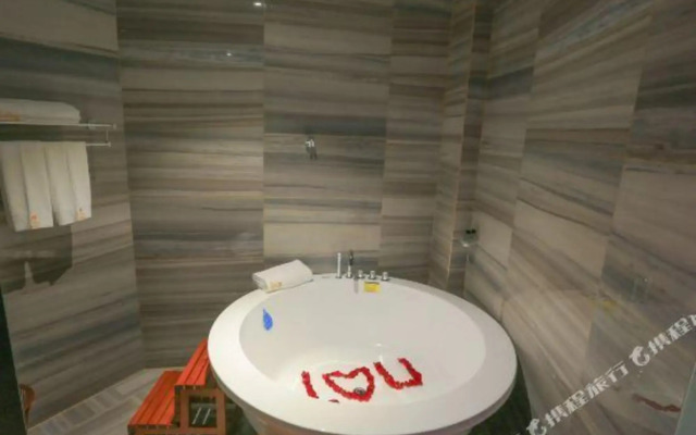 Weilisi Themed Hotel
