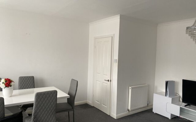 Gorgeous 2-bed Apt in Leafy Richmond!