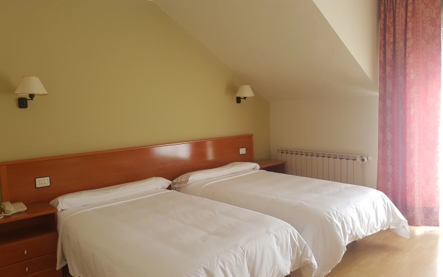 Hotel Arcea Villaviciosa