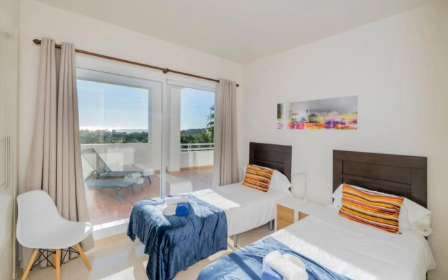 AL-321 Penthouse 3 bedrooms Alcazaba Lagoon