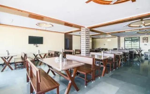 Hotel Jai Hind By OYO Rooms