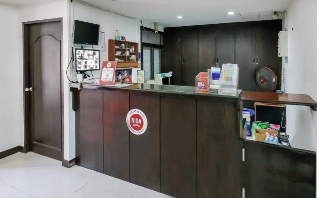 Nida Rooms Narathivas 2888 Residence at Living Nara Place
