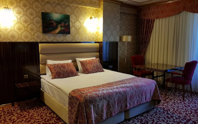 Savona Otel