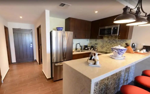 Enchanting Specious 2BR With Terrace - Cabo