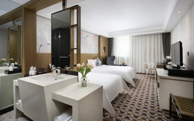 Paco Business Hotel - Longkou West