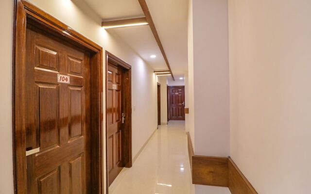 Fabhotel California Heights