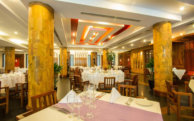 Royal Empire Hotel