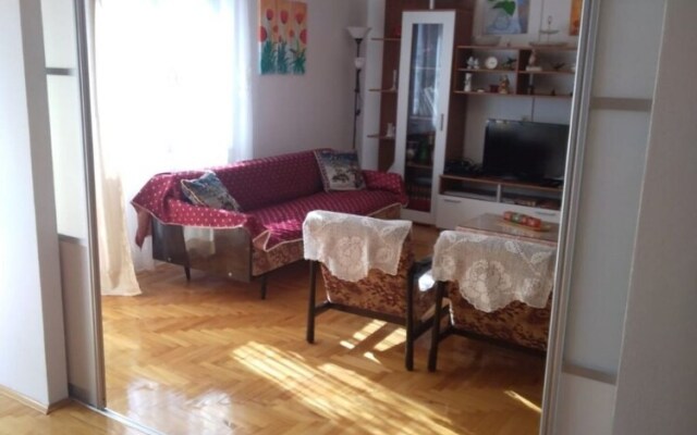 Tomi - With Large Terrace - A1