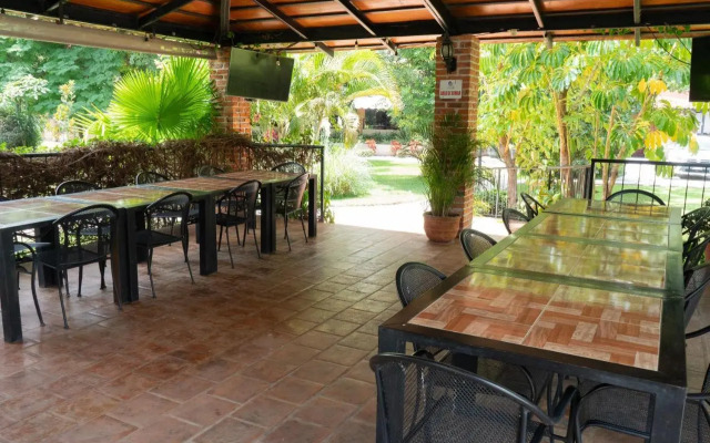La Joya del Lago Apartments