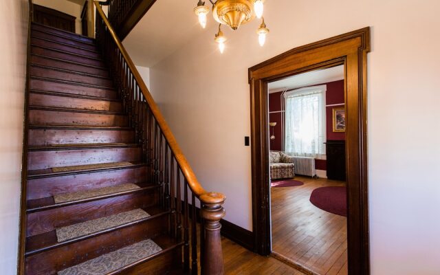 Red Rose Bed & Breakfast