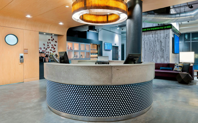 Aloft Jacksonville Airport