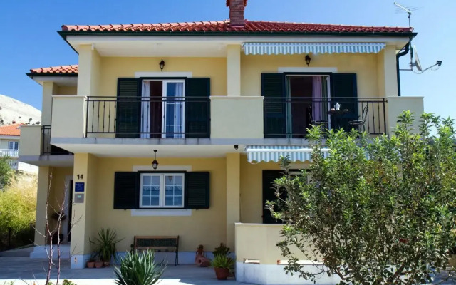 Spacious holiday home in Barbat