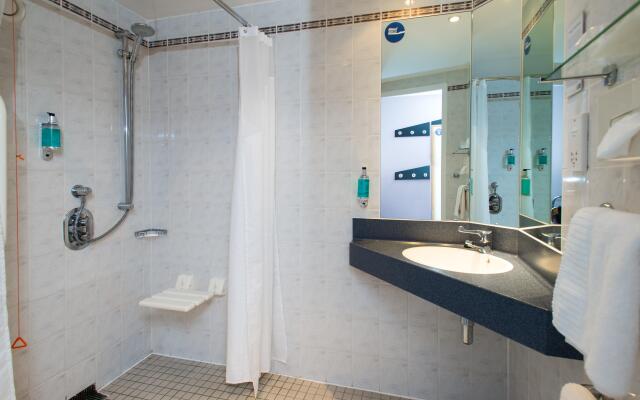Holiday Inn Express Manchester East by IHG
