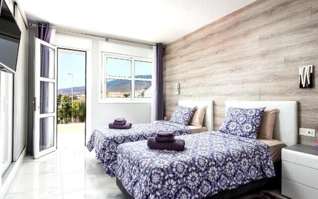 Modern 4 bedroom villa in Costa Adeje