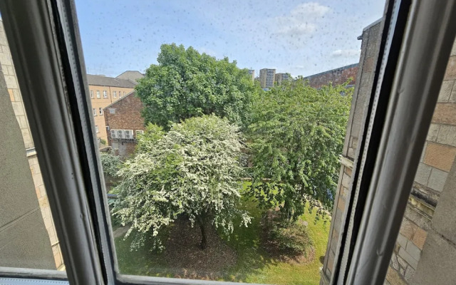 Huge Family Home in Glasgow