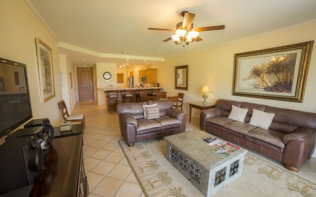 Del Mar Condominiums