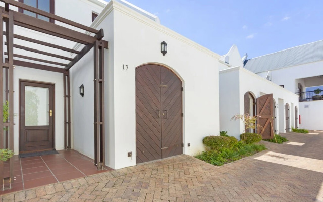 Winelands Golf Lodges 17
