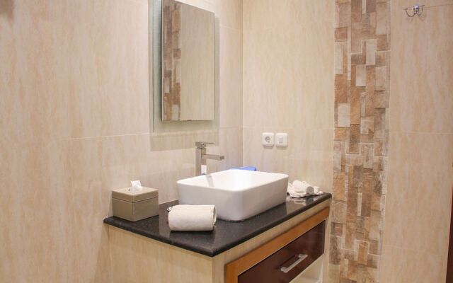 Airy Kuta Utara Pantai Batu Bolong 56 Canggu Bali