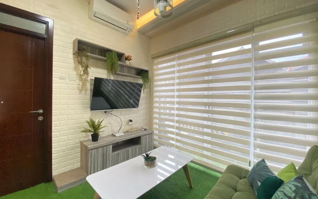 Pretentious 2Br Corner Apartment At Gateway Pasteur Near Exit Toll – Guest Rooms – Bandung