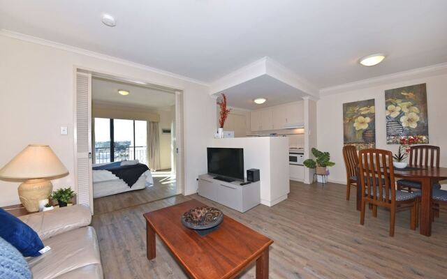 Inner Perth CBD 1X1 Apartment