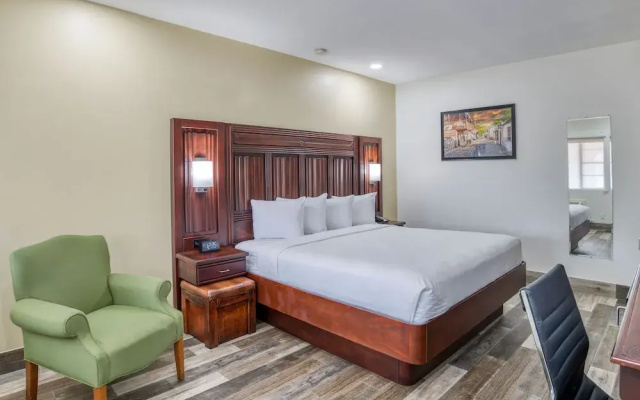 Howard Johnson Express Inn