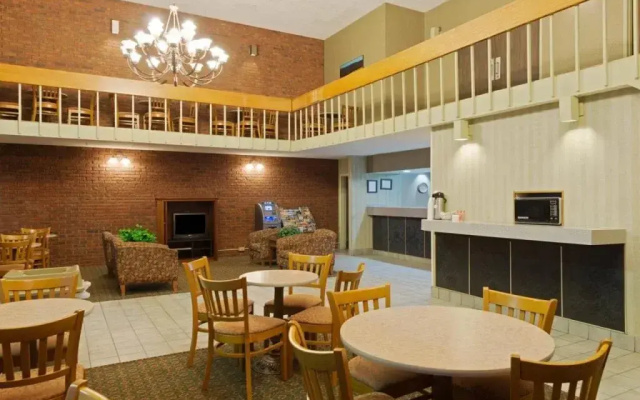 Travelodge Six Flags / Gray Summit