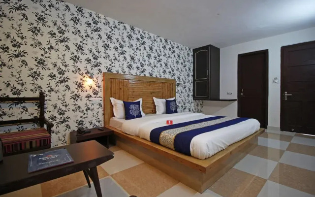 OYO Rooms Near Zero Bridge