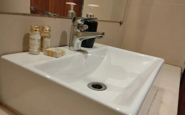 Hotel Universal Garden by OYO Rooms