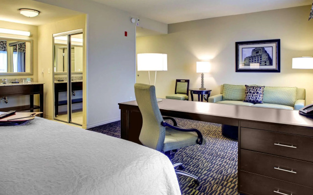 Hampton Inn & Suites Baton Rouge Downtown