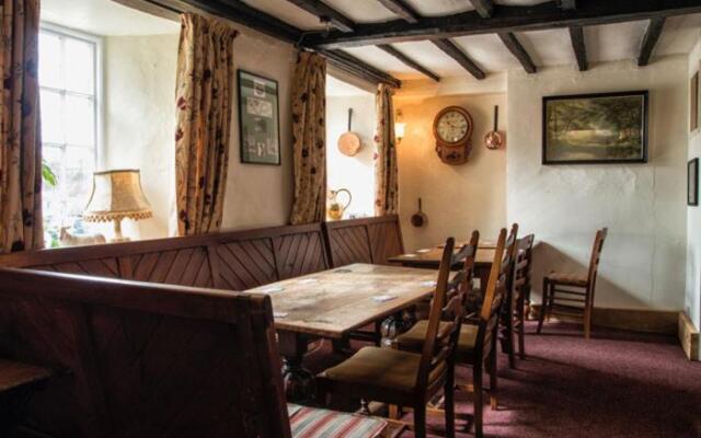 Half Moon Inn