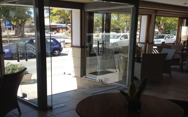 Alecos Hotel Apartments