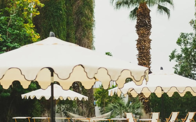 Ingleside Estate Hotel & Bungalows- Adults Only