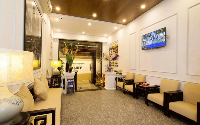 Luxury Hotel
