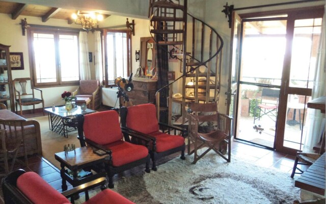 Stunning Home in Xiropigado With Wifi and 2 Bedrooms