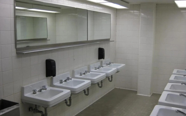 Backpacker College at University of Toronto - New College Residence - Willson Hall