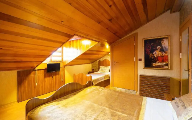 Rozin Hotel
