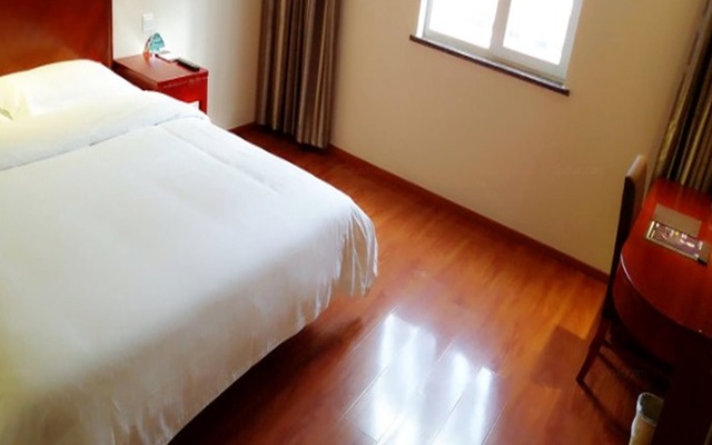 GreenTree Inn Beijing Chaoyang District Second Foreign Language Institute Talianpo Subway Station Ex – Guest Rooms – Beijing