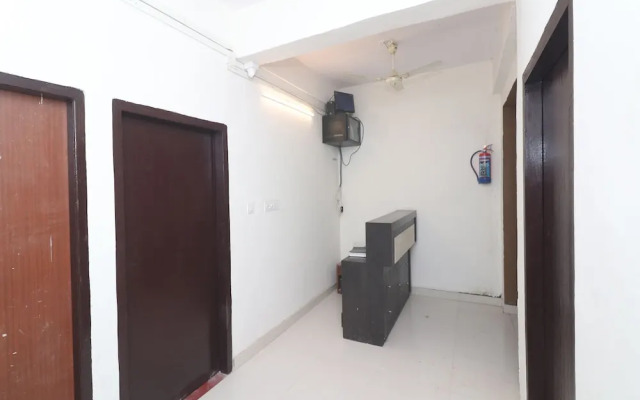 OYO 24051 Flagship Shubh Inn Gomti Nagar