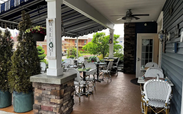 Anchor Inn Boutique Hotel