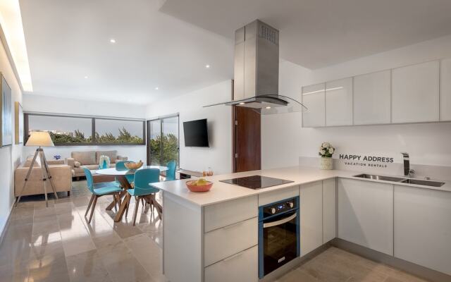 New and modern 2BR downtown apartment by Happy Address