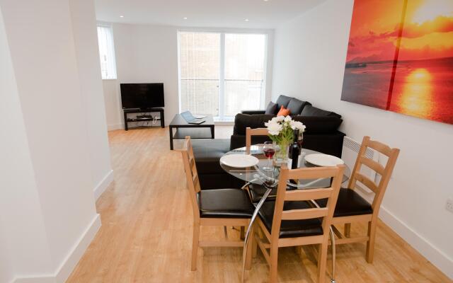 Celador Apartments - Projection West Serviced Apartments