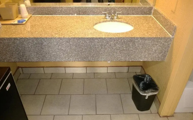 Sunrise Inn & Suites