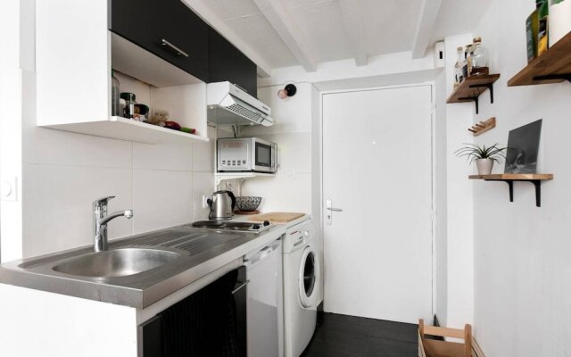 Charming 1 Bdr Duplex In Amerique, 19Th Arrondissement