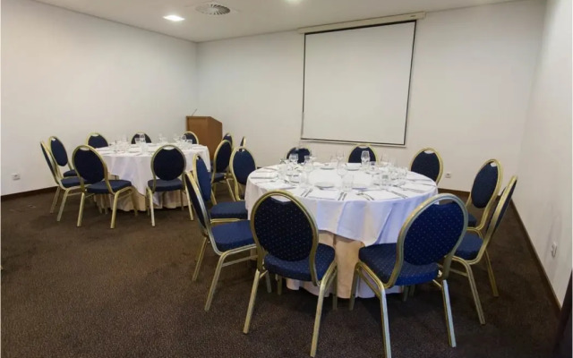 Axis Porto Business & Spa Hotel
