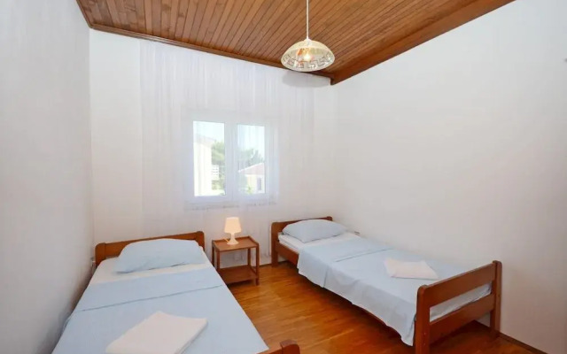 Apartment Dayspring