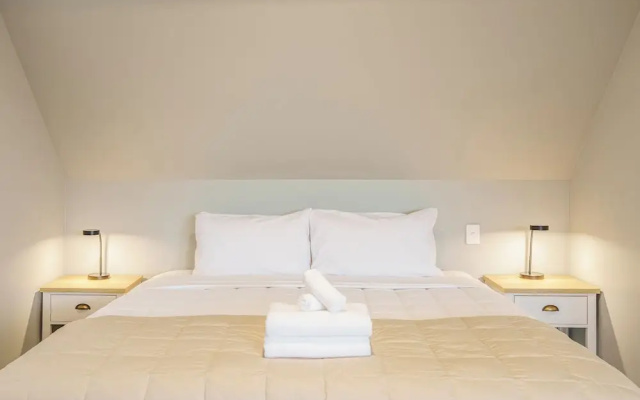 Woolshed Suites – Guest Rooms – Lake Tekapo