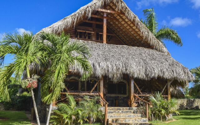 CHALET TROPICAL Hotel & Restaurant-Pizzeria
