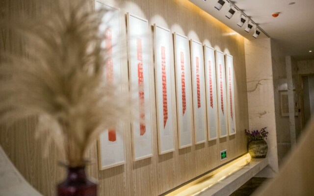 Tang House Hotel