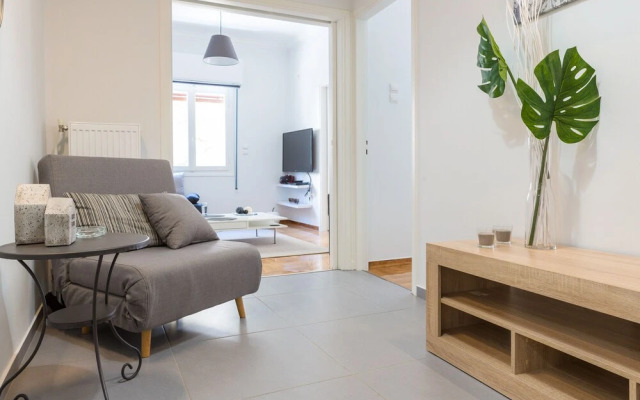 Newly Renovated Stylish Urban Flat